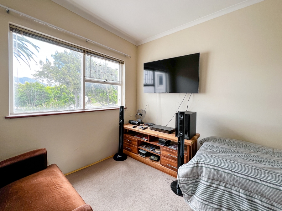 3 Bedroom Property for Sale in Bergvliet Western Cape